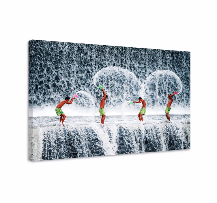 Quadro de paisage Pessoas curtindo cachoeira - TenStickers