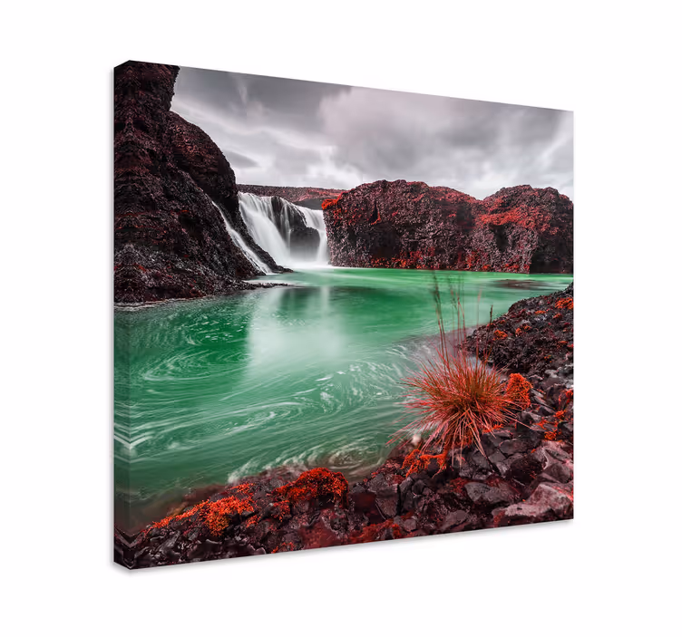 Quadro de paisage Cachoeira oásis no deserto - TenStickers