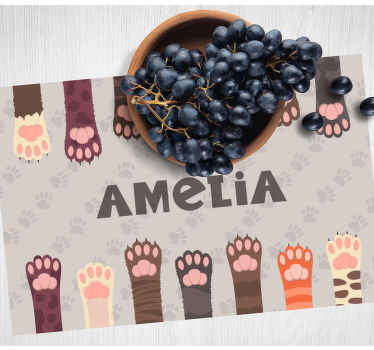 Individuais de mesa com nome Patas fofas de gatos multicoloridos - TenStickers