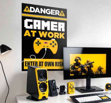 Pôster de videogame jogador perigoso no trabalho - TenStickers