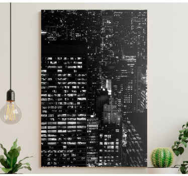 Encontre a tela certa entre todos os estilos que oferecemos. Uma tela preta com a paisagem da cidade será apresentada perfeitamente em um escritório elegante.