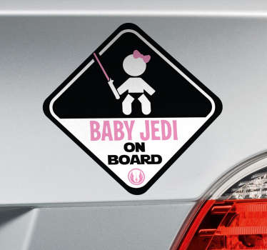 Você é fã da épica saga de filmes Star wars? Temos o autocolante para carro ideal para ti a informar a outros que tens no carro uma bebé jedi.