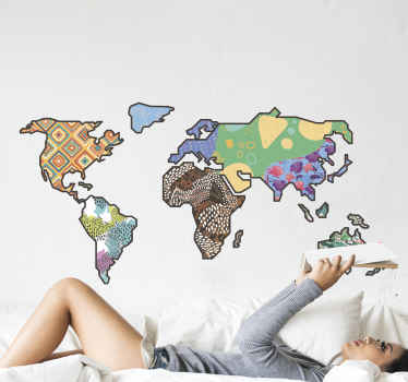 Este autocolante de mapa do mundo animal é perfeito para educar você e seus filhos sobre geografia. Eduque sua família hoje com esta decoração!