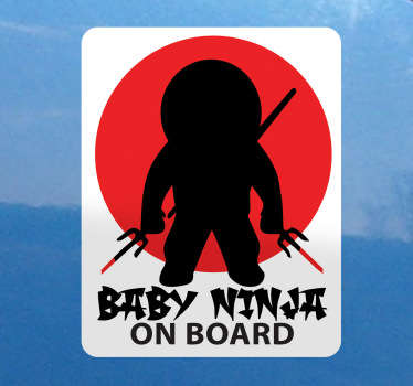Vinil autocolante "Baby Ninja On Board", vinil para substituir os tradicionais "Bebé a Bordo", seja criativo na decoração do seu automóvel.
