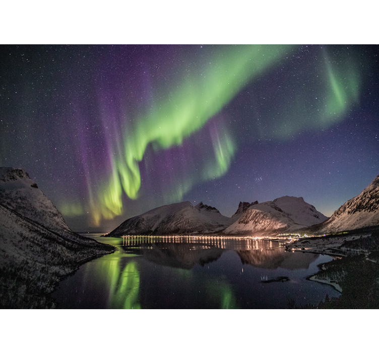 Fotomurais de paisagens Montanhas nevadas da aurora boreal norueg - TenStickers