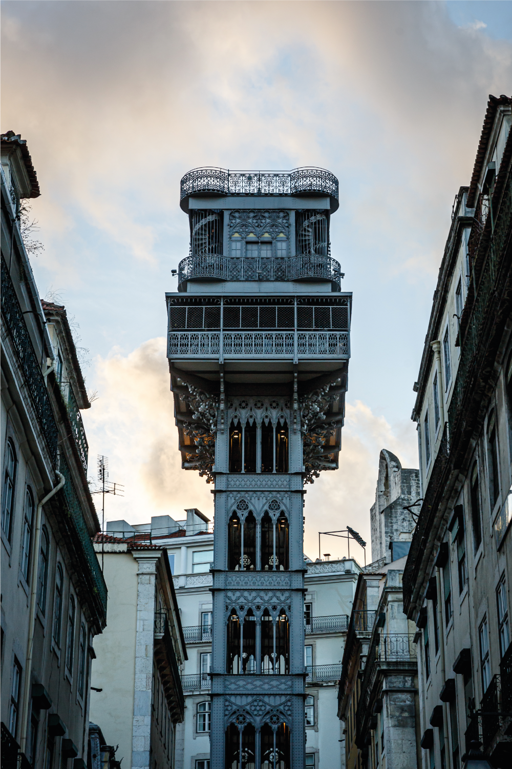 Poster para sala elevador de lisboa - TenStickers