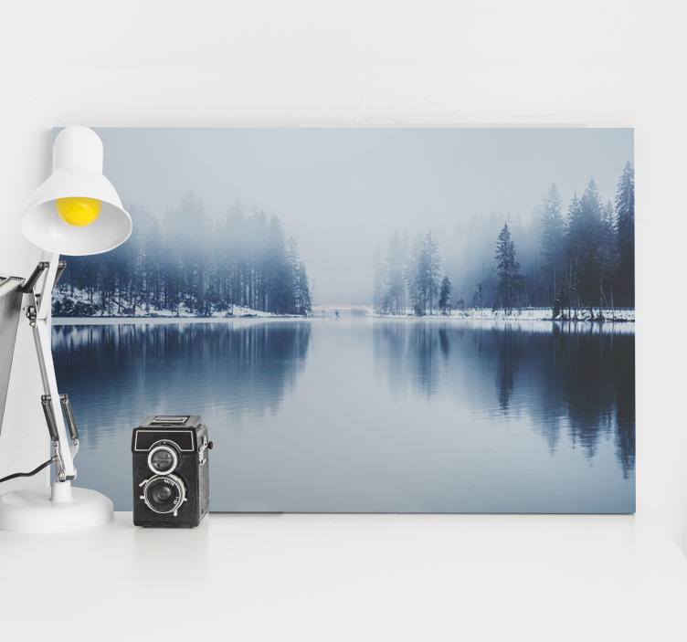 Quadro de paisagem reflexo da floresta nebulosa - TenStickers