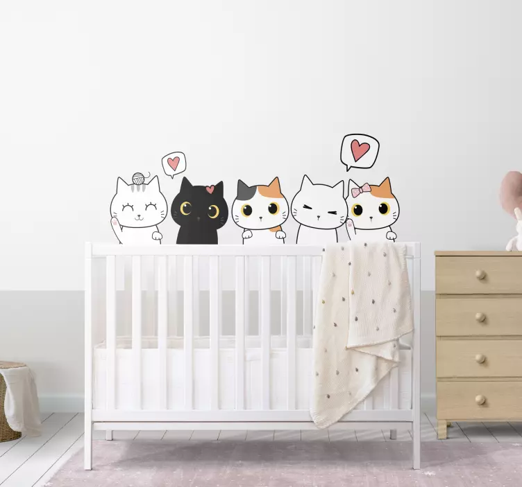 Autocolante decorativo cartoon Família de gatos de anime - TenStickers
