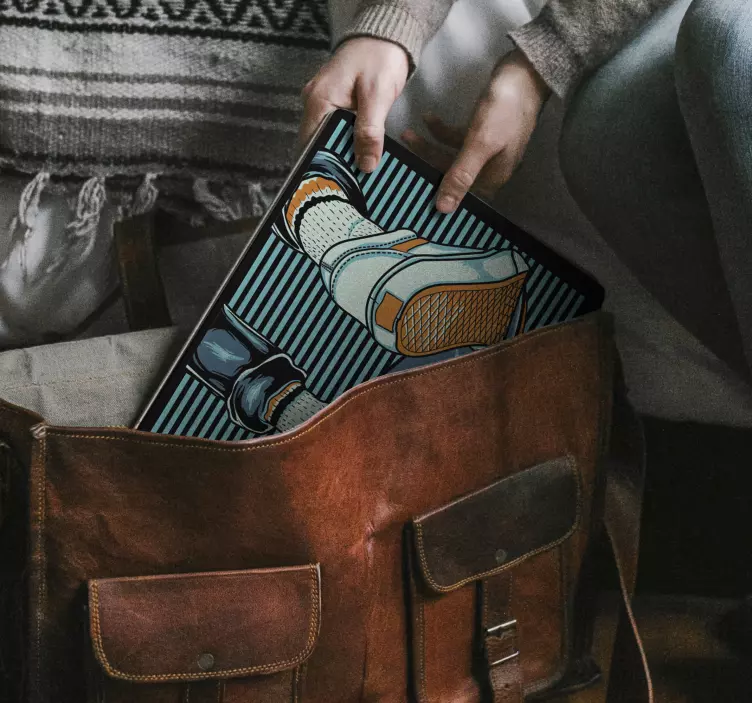 Autocolante para PC Garoto skatista - TenStickers