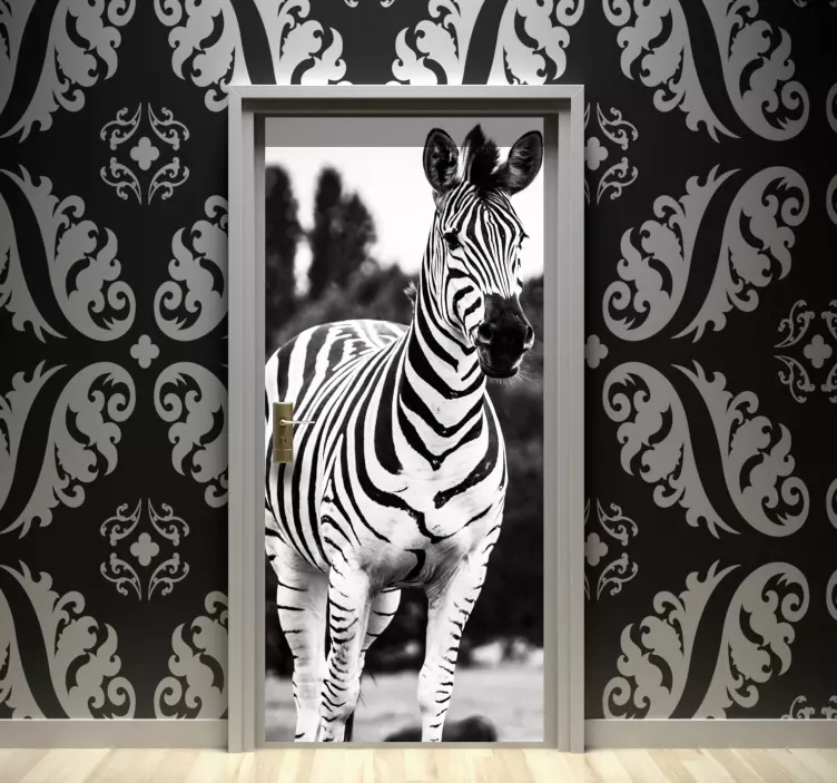 Vinil decorativo para portas Zebra a preto e branco - TenStickers