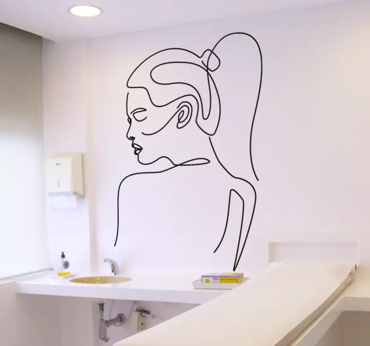 Autocolante silhueta mulher elegante - TenStickers