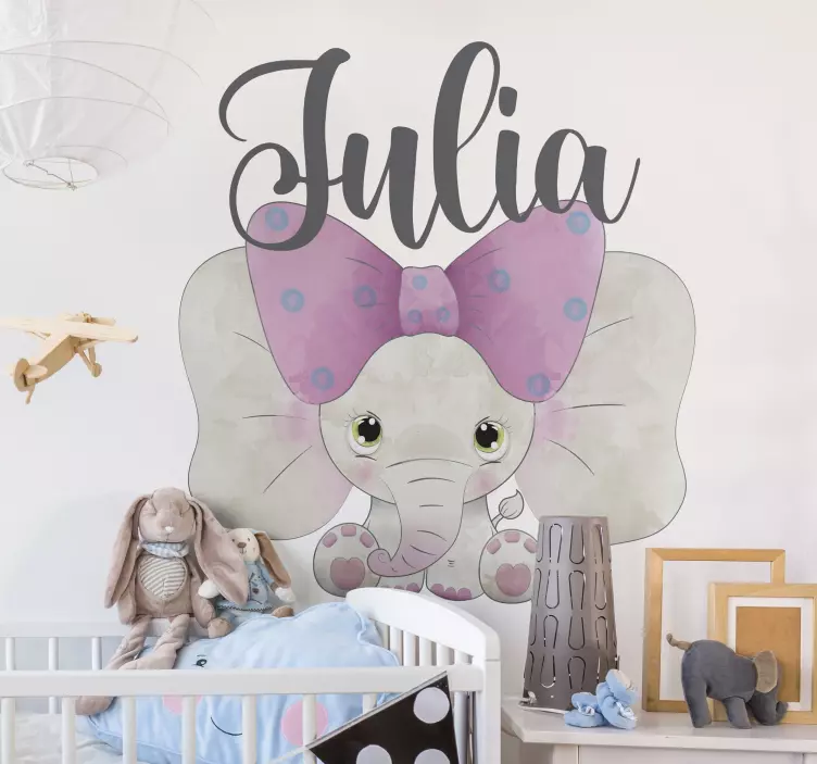 Autocolante personalizável Elefante bebê e nome - TenStickers