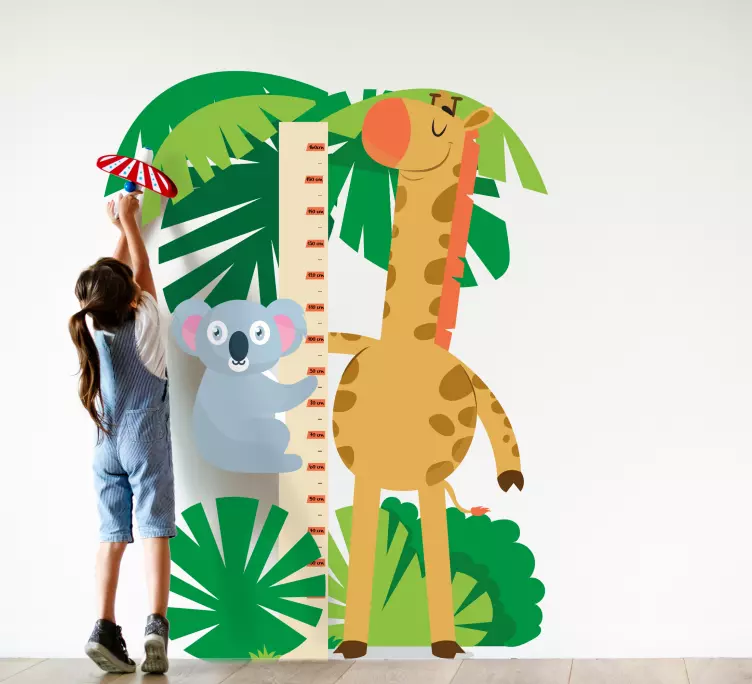 Autocolantes com animais selvagens Coalas abraçando uma girafa - TenStickers