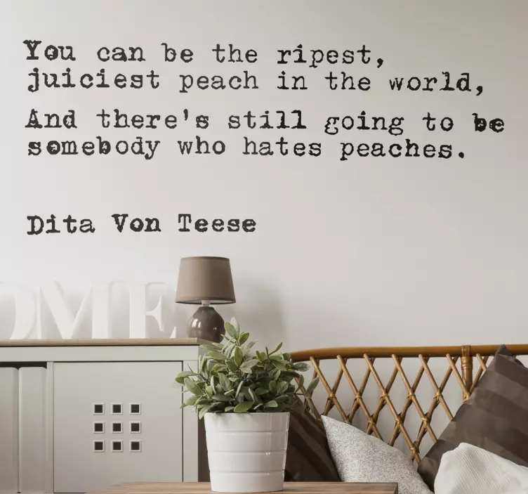 Vinil pinup frase dita von teese - TenStickers