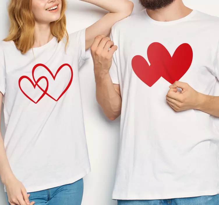 Corações desenhando t-shirtsduplas - TenStickers