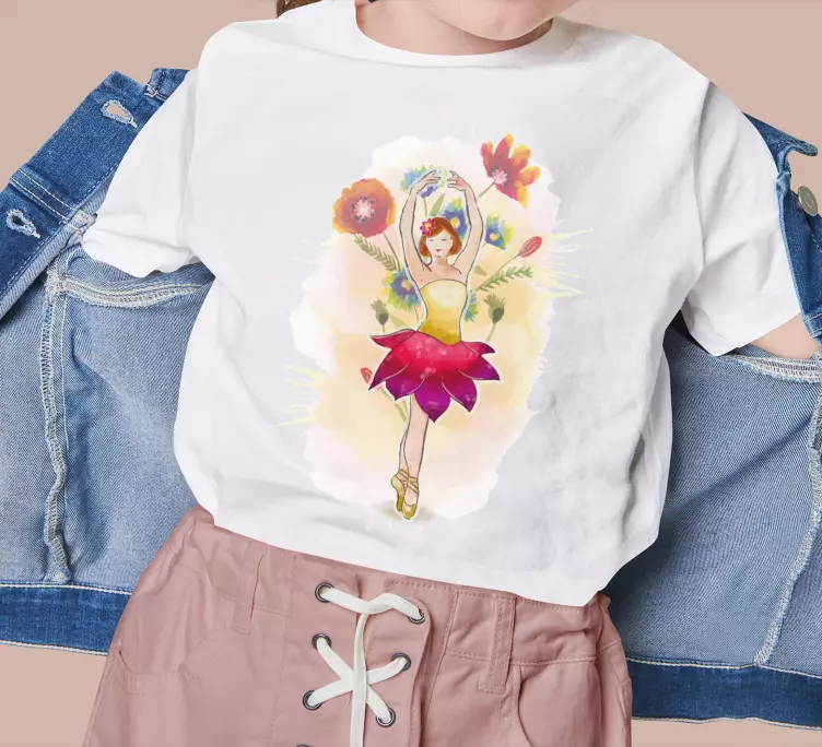 Dançarina com vestido florido t-shirt personalizada - TenStickers