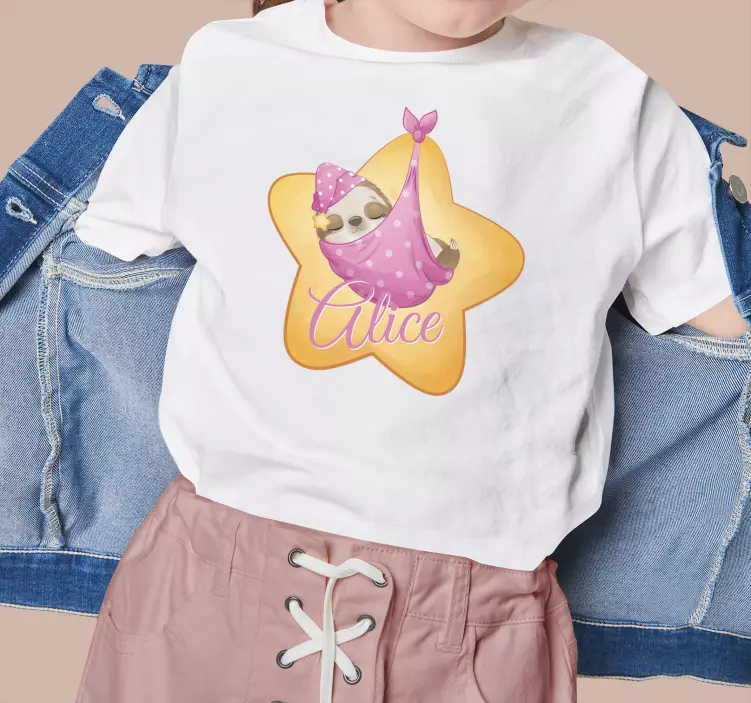Preguiça fofa para menina com T-shirtde bebê com nome - TenStickers