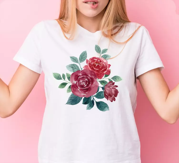 T-shirt personalizada de rosas vermelhas com folhas - TenStickers