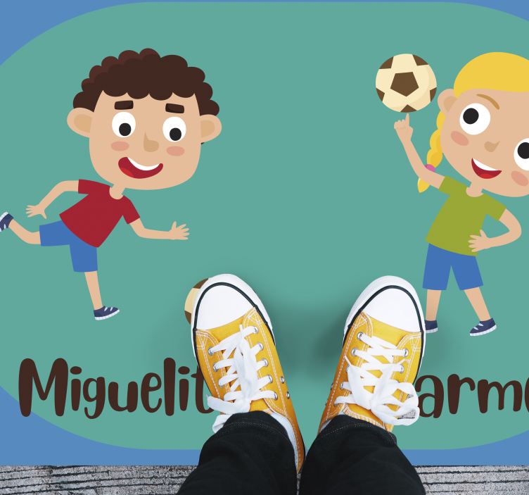 Tapete vinílico criança crianças jogando futebol com nome - TenStickers