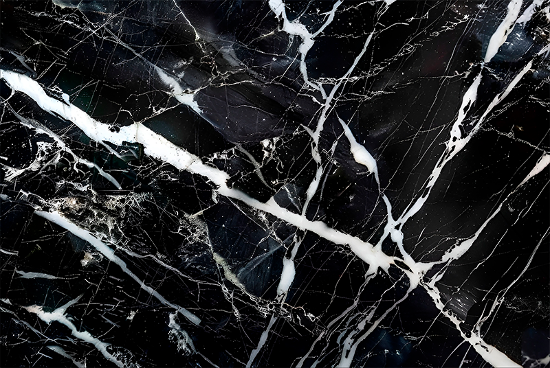 Tapete vinílico preto mármore tons brancos - TenStickers