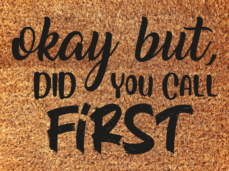 Tapete vinílico hall de entrada frase engraçada bem-vindo - TenStickers